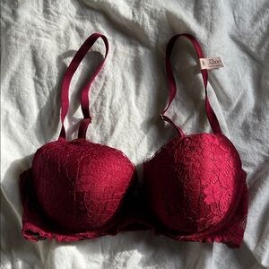 Victoria's Secret Lace Push-Up Bra - Deep Red